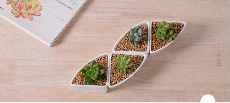Vaso de cerâmico branco com pratos frios variados em forma de base triangular