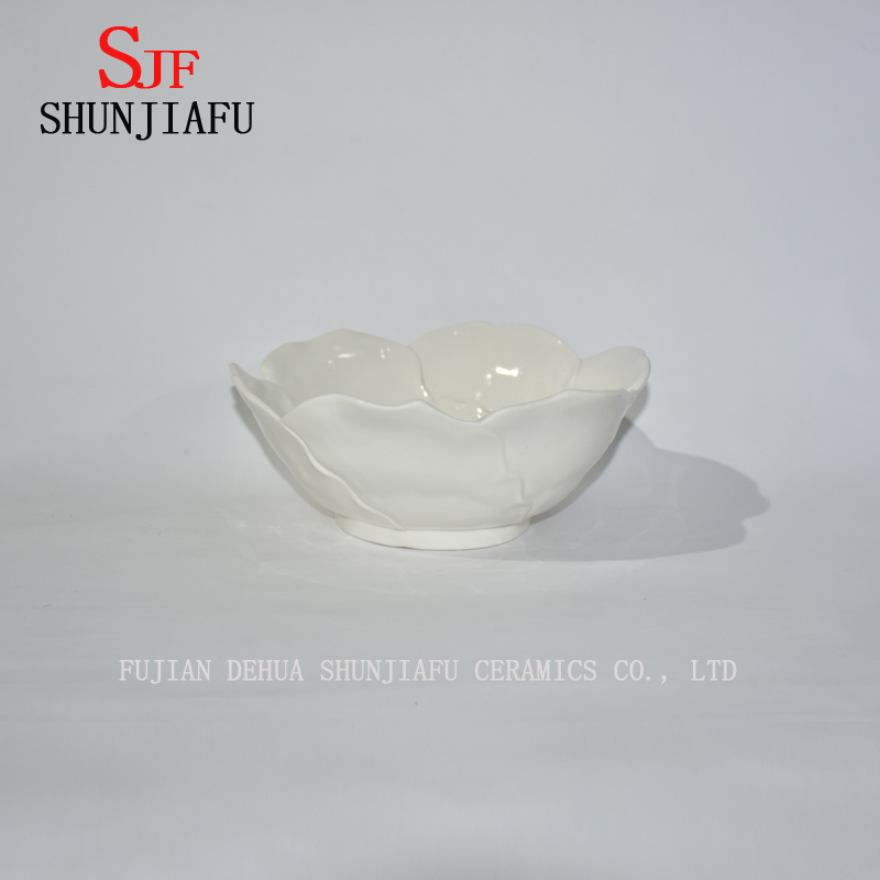Prato branco cerâmico em forma de lótus para utensílios de cozinha / louça