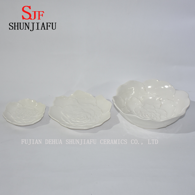 Prato branco cerâmico em forma de lótus para utensílios de cozinha / louça