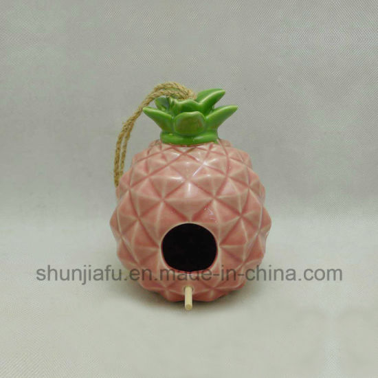 Presentes e Decoração Cerâmica Love Shack Bird House com abacaxi em forma