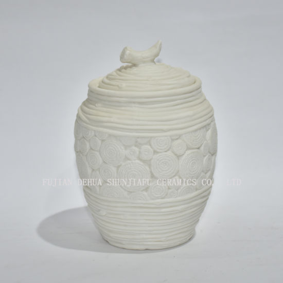Canister de cerâmica branca, um bom assistente de armazenamento para decoração de casa