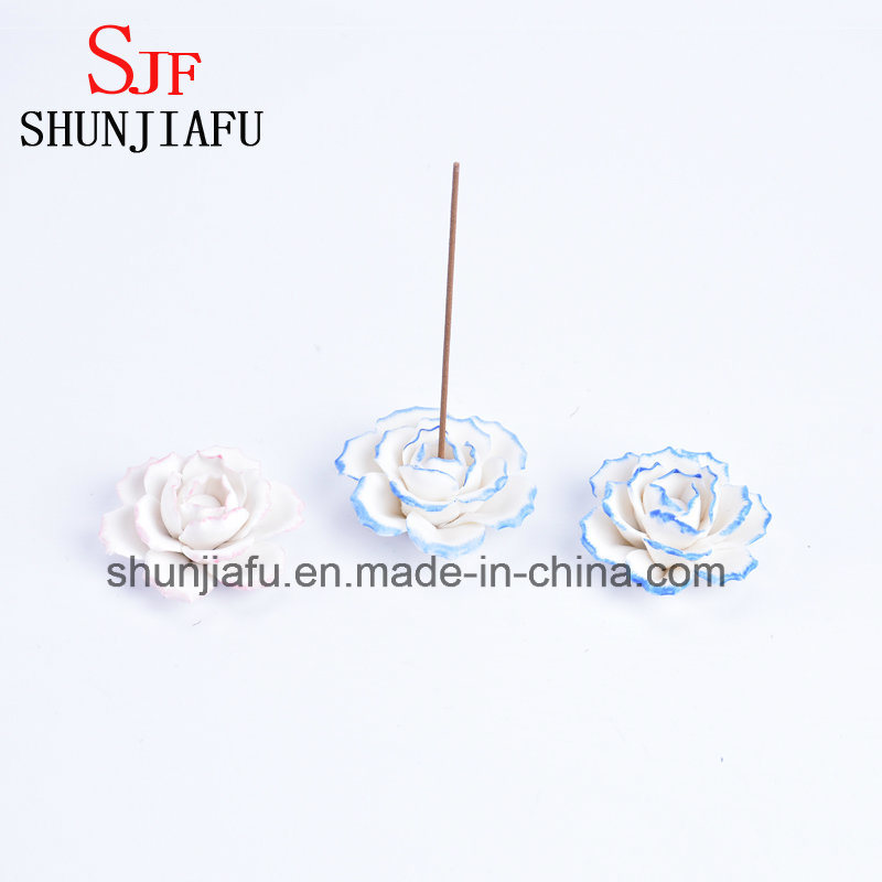 Queimador de incenso de cer&acirc;mica feito &agrave; m&atilde;o para varas