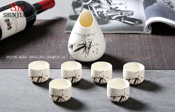 Copo de porcelana de osso / vinho cer&acirc;mico; Copo com impress&atilde;o.