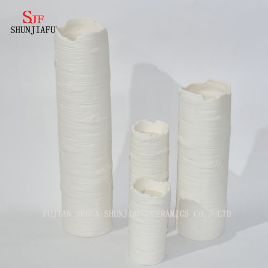 Vaso de cerâmica branco simples