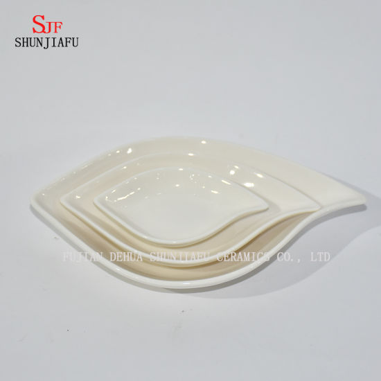 Louça de porcelana branca de formas de folha prato de serviço