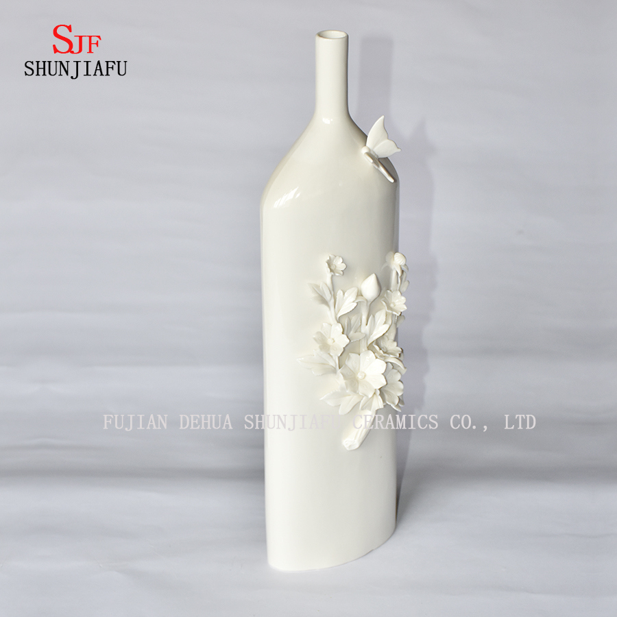 Vaso de cer&acirc;mica maravilhoso, lindo, espl&ecirc;ndido e fino