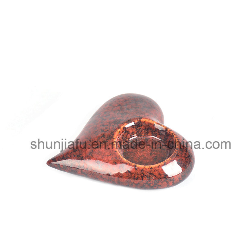 Casti&ccedil;ais de cer&acirc;mica em forma de cora&ccedil;&atilde;o de decora&ccedil;&atilde;o de amor