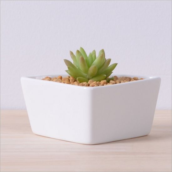 Vaso de mesa combinado com triângulo de cerâmica