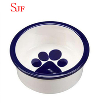 Tigela de cerâmica para cães