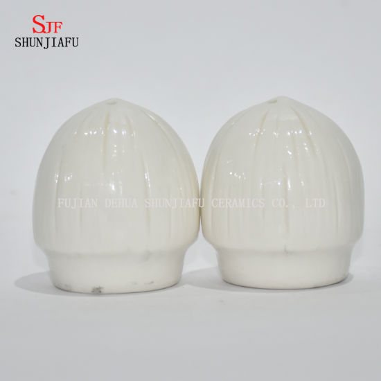 Forma de Ovo de Cerâmica com Saleiro e Pimenteiro em Pedestal