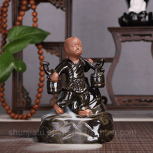 O Monge Jovem Decoração Incenso Queimador Fumaça Retorno Cerâmico