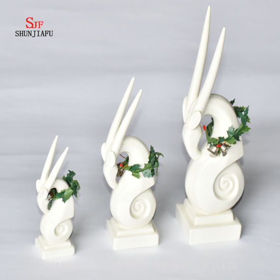 Boa sorte; Decoração de Natal de forma de veado de cerâmica, presente de feriado.