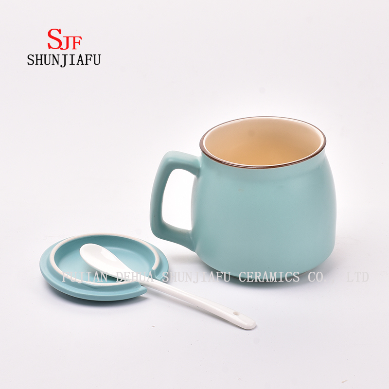 Caneca de cer&acirc;mica criativa com tampa. X&iacute;cara de caf&eacute; da manh&atilde;