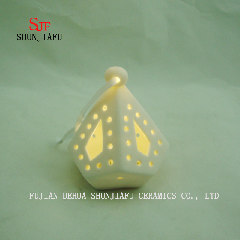 Casti&ccedil;al cer&acirc;mico branco da forma do pol&iacute;gono, casti&ccedil;al