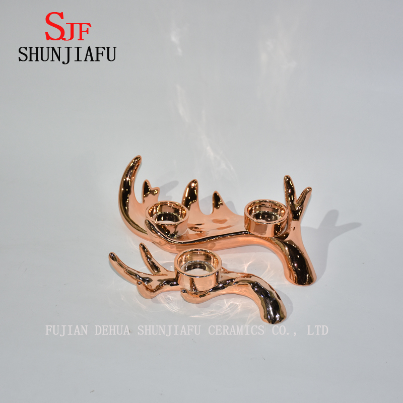 Galvanize o suporte cer&acirc;mico da vela dos cervos para a decora&ccedil;&atilde;o home / festival do Natal