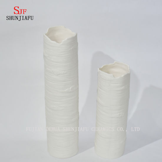 Vaso de cerâmica branco simples