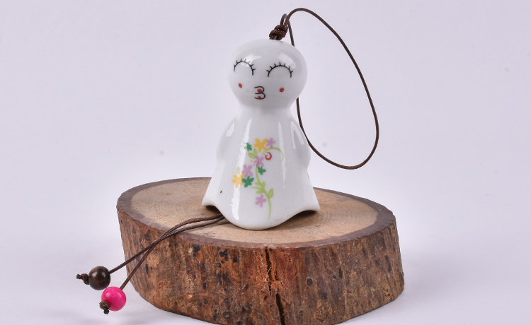 Sinos de jardim de bonecas ensolaradas japonesas encantadoras sinos de vento de cer&acirc;mica (o estilo pode variar)