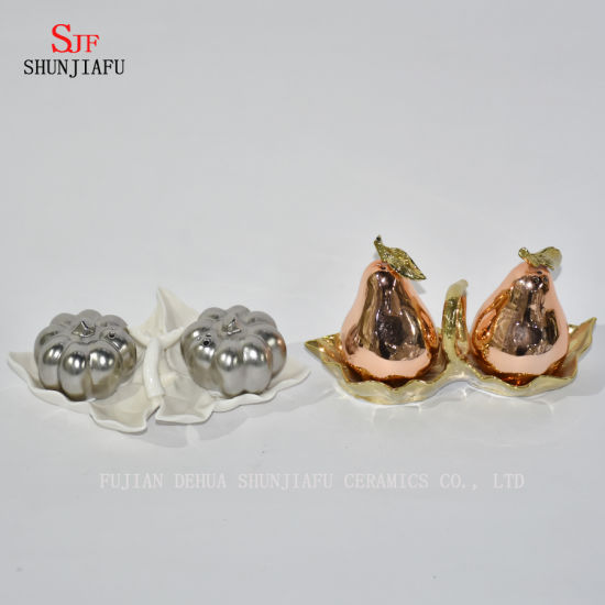 Abóboras em forma de abóboras abóboras de cerâmica abanadores de sal e pimenta