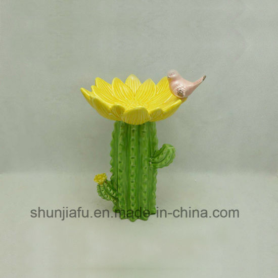 Pratos de flores de cacto em cerâmica com pássaro