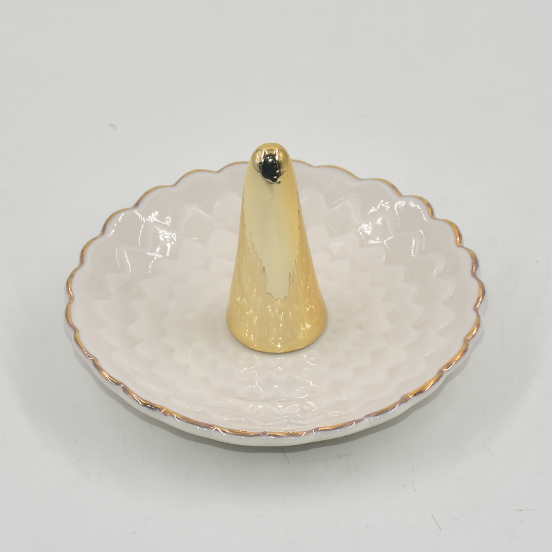 Chassi de flores estilo cone dourado bandeja de joias em cerâmica suporte para anel