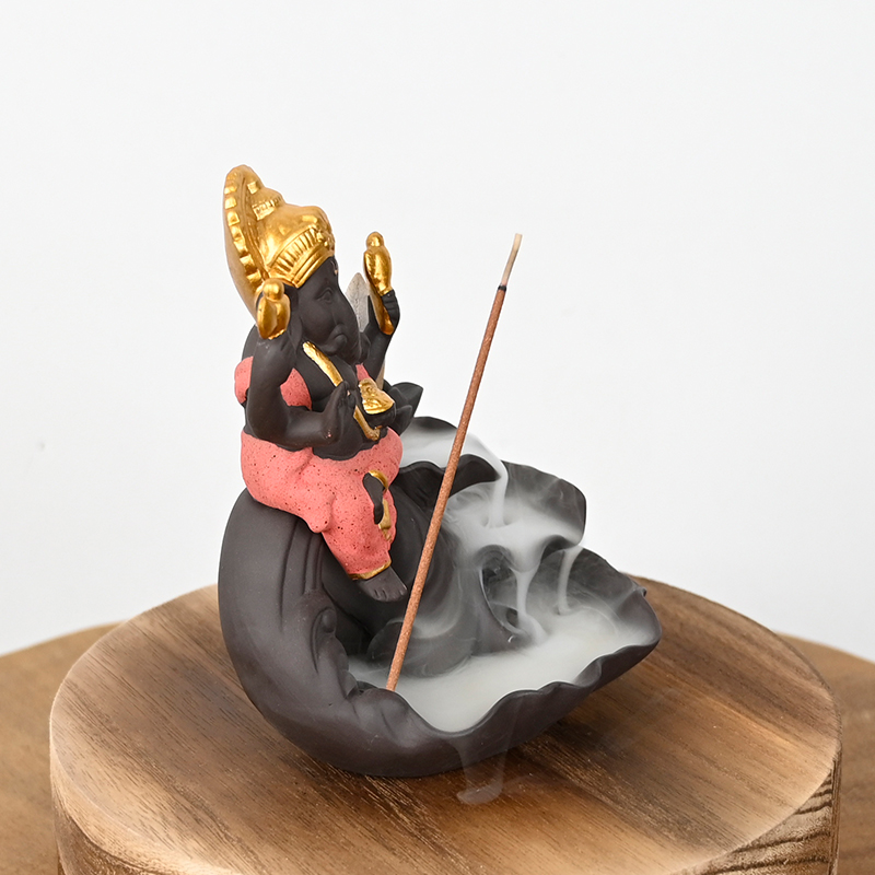 Queimador de incenso de retrocesso em cascata de cerâmica vermelha estilo Ganesha