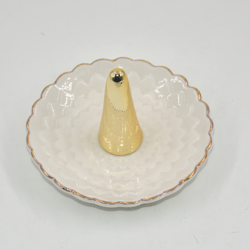 Chassi de flores estilo cone dourado bandeja de joias em cerâmica suporte para anel