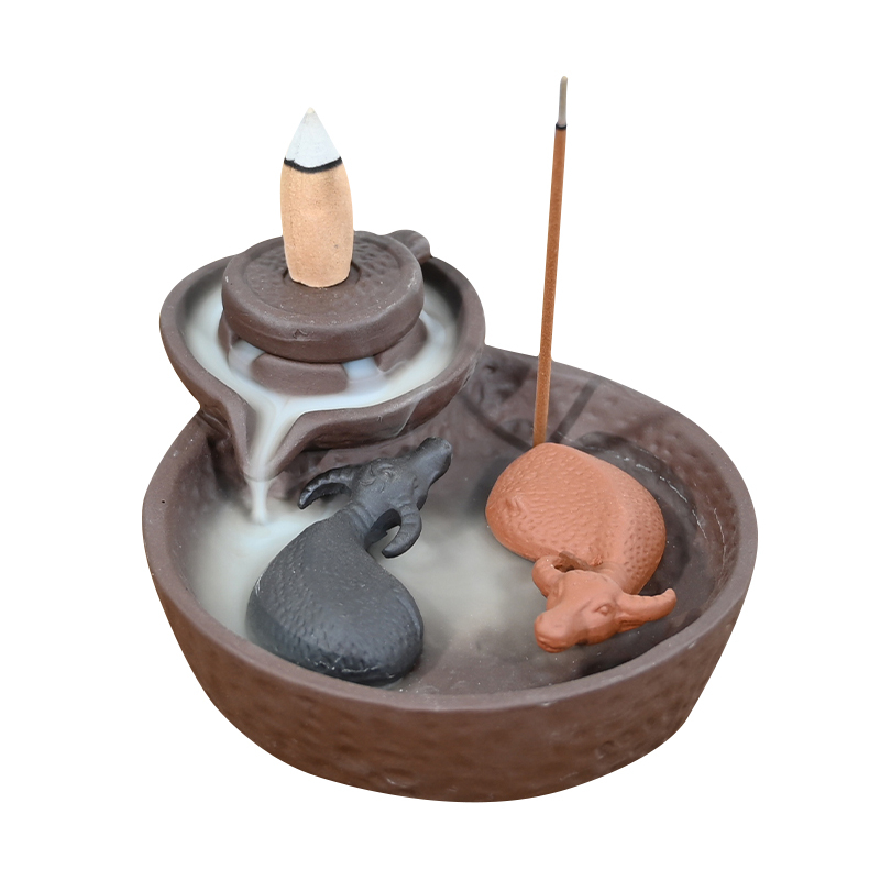 Bull Double com Design de Vaca Cerâmica BackFlow Incense Burner