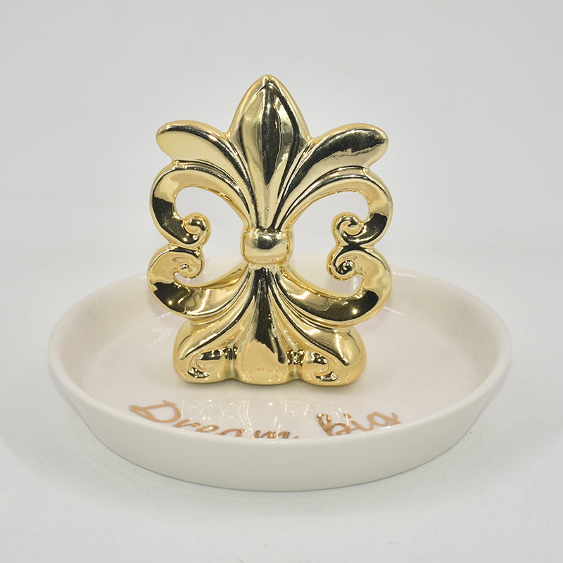 Bandeja de joias de cerâmica com design de farol dourado Porta-anéis