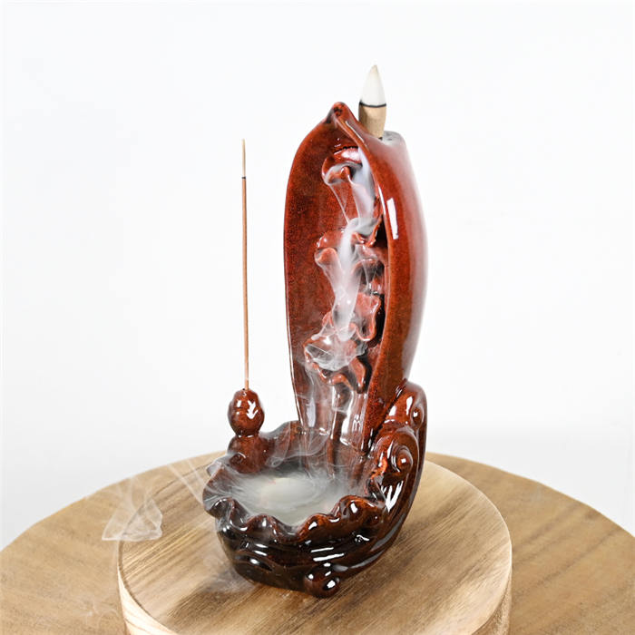 Red Cerâmica de Lótus Folha Estátua Cachoeira Cachoeira Borno Incenso Burner