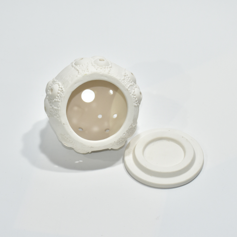 Desktop Night Light White Ceramic Tealight Holder Cut-Out Design Cutout Creamic Tealight Veller Titular