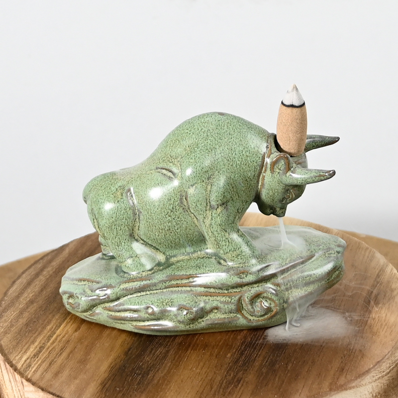 Estátua de vaca em cerâmica estilo touro design cascata refluxo queimador de incenso