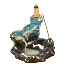 Casa de cachoeira cerâmica queimador de incenso de queimador verde estilo lotus design dois peixes dourados tocando