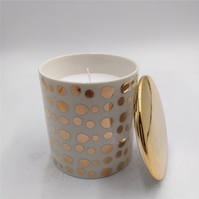 por amor Acenda um fogo romântico Capa banhada a ouro Impresso Noble e elegante padrão Noble e elegante Jarro de cerâmica