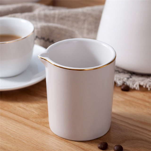 Phnom Penh White cup body Copo de vela em cerâmica