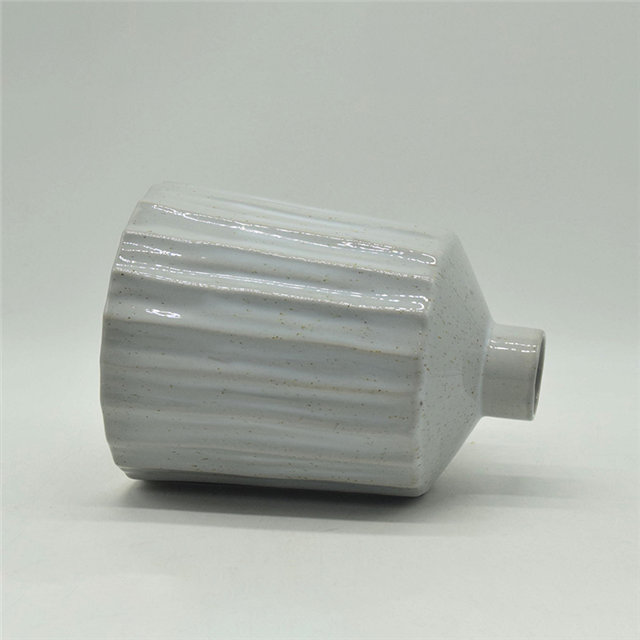 Mobiliário doméstico Decoração Vaso de cerâmica de mesa Decoração de mesa Poliedrosis Vaso de cerâmica branco cinza