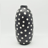 Mobiliário doméstico Decoração Vaso de Cerâmica de Mesa Decoração de Mesa Poliedrosis Preto Vitrificado com Pontos Brancos Vaso de Cerâmica