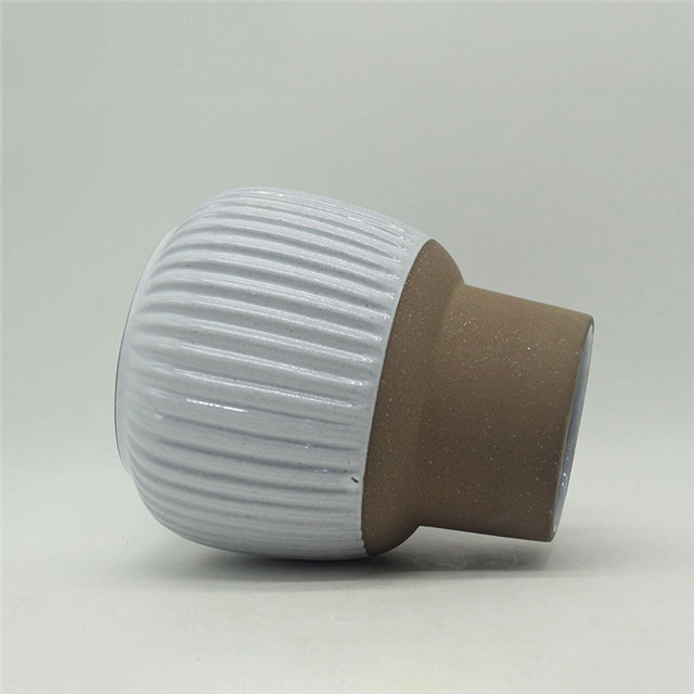 Mobiliário doméstico Decoração Vaso de Cerâmica de Mesa Decoração de Mesa Poliedrosa Decoração de Mesa Cinzento Branco Chifre Boca Forma Vaso de Cerâmica