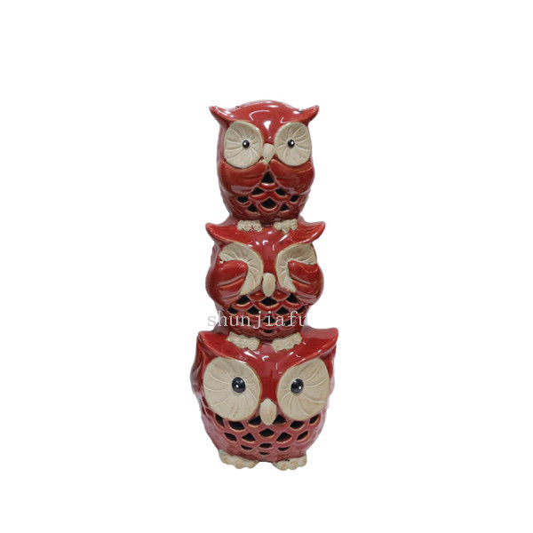 tunning ornamento de cerâmica com azuis três corujas de tamanho decrescente empilhadas umas sobre as outras