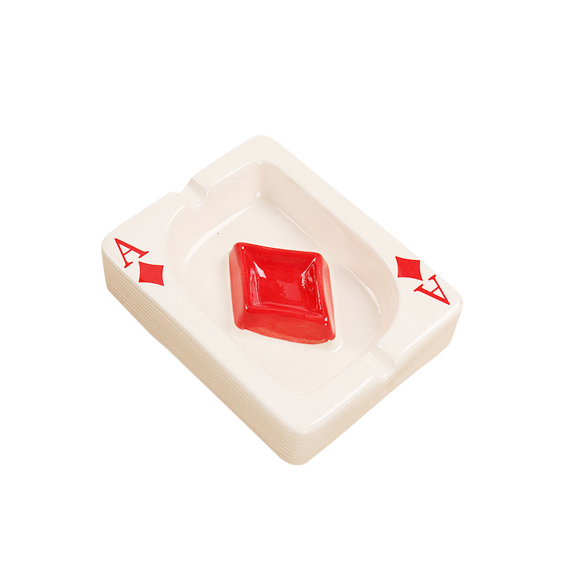 Cinzeiro de Cerâmica | Ás de cartão dos corações