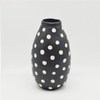 Mobiliário doméstico Decoração Vaso de Cerâmica de Mesa Decoração de Mesa Poliedrosis Preto Vitrificado com Pontos Brancos Vaso de Cerâmica