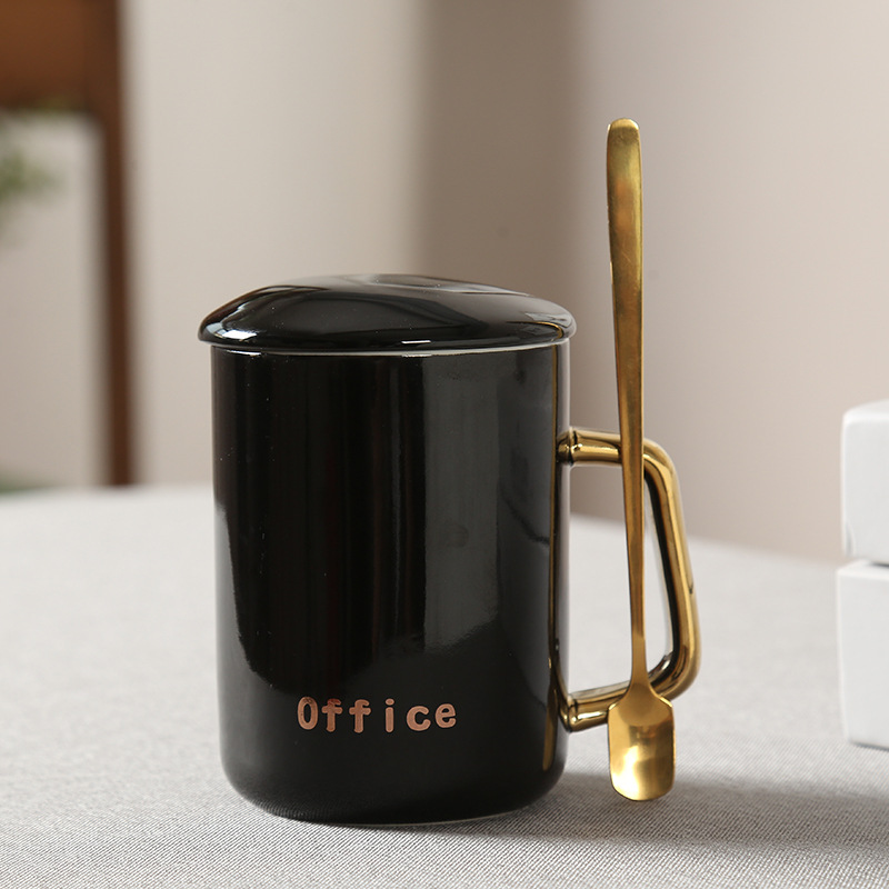 caixa de presente com logotipo personalizado caneca de café em porcelana 360 ml Preto 、 esmalte vitrificado Alças de ouro com tampa de copo de cerâmica Copo de cerâmica