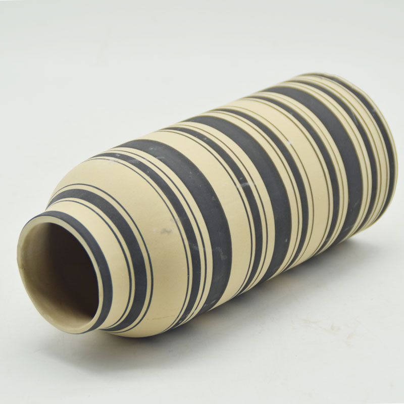 Mobiliário doméstico Decoração de Mesa O Mais Recente Esmalte Criativo Figura Geométrica Guiador Alternando Vaso de Cerâmica preto e amarelo